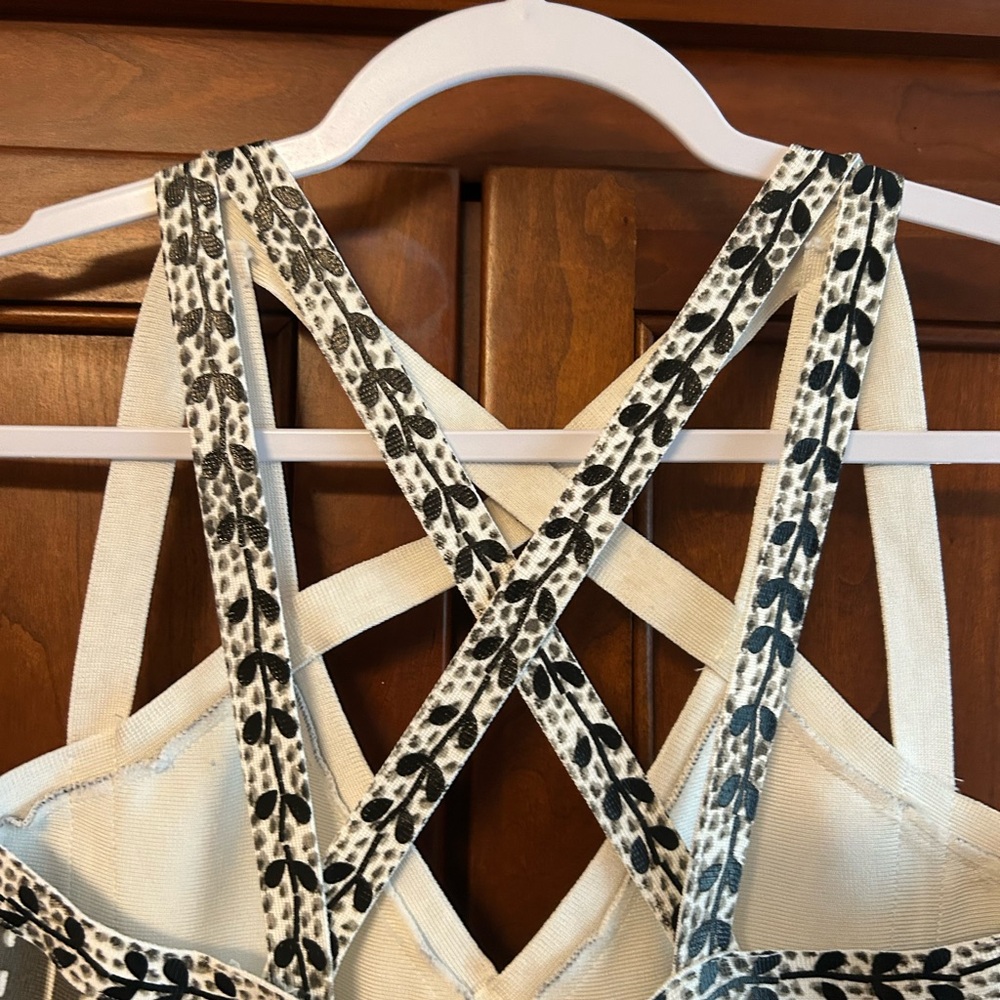 Sara Boo Cut Out Halter dress size S. Bandage style Bodycon dress. White/black. - Picture 7 of 16